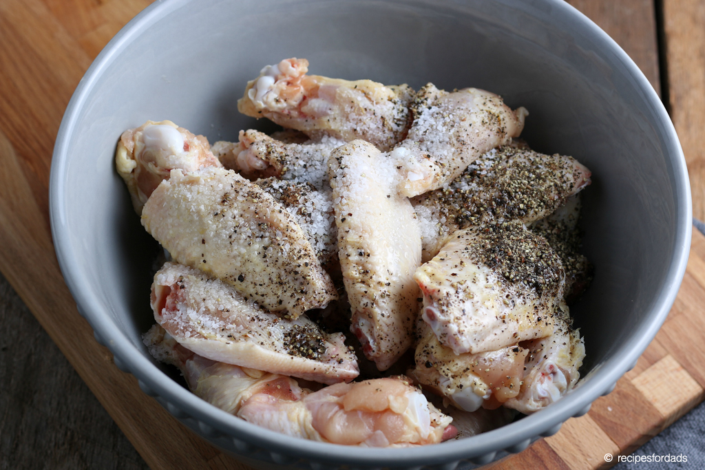 Dry rub with coarse black pepper and salt for chicken wings