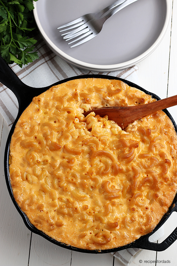Smoked mac and cheese served in cast iron skillet