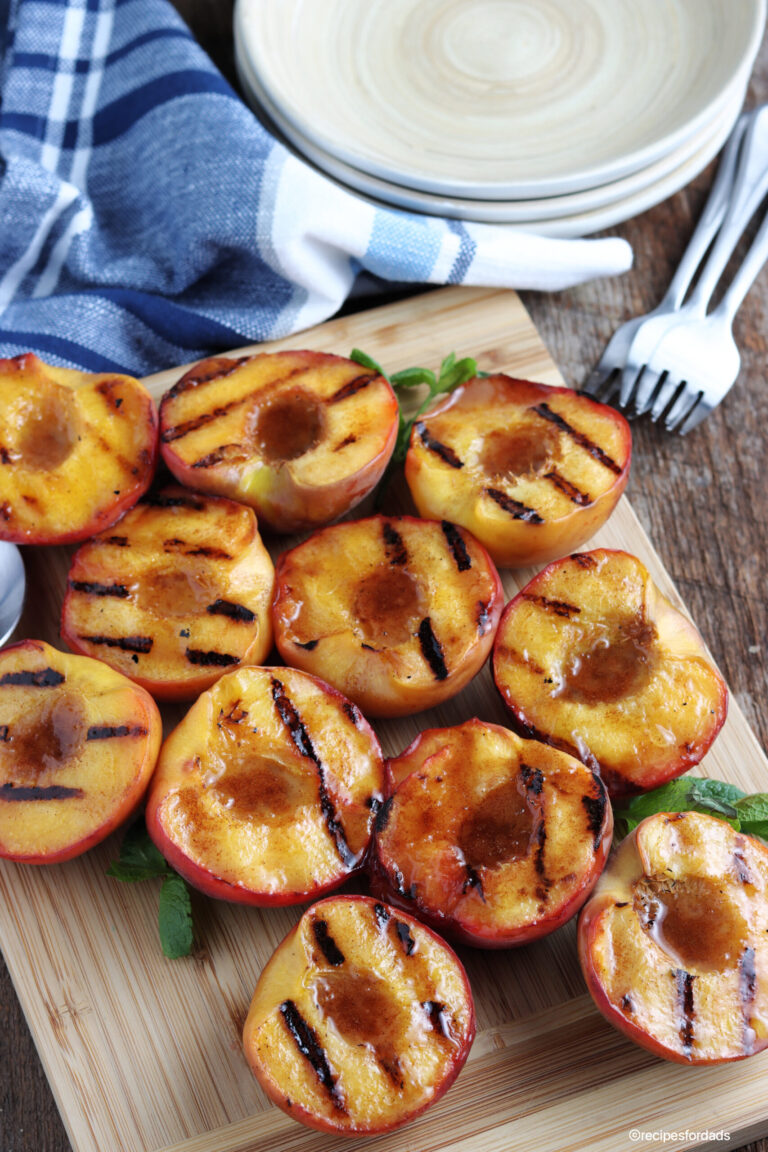 Recipe for Grilling Peaches Easily – Served with Vanilla Ice Cream