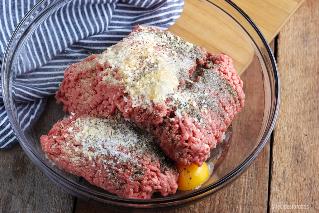 mixed hamburger meat with seasonings