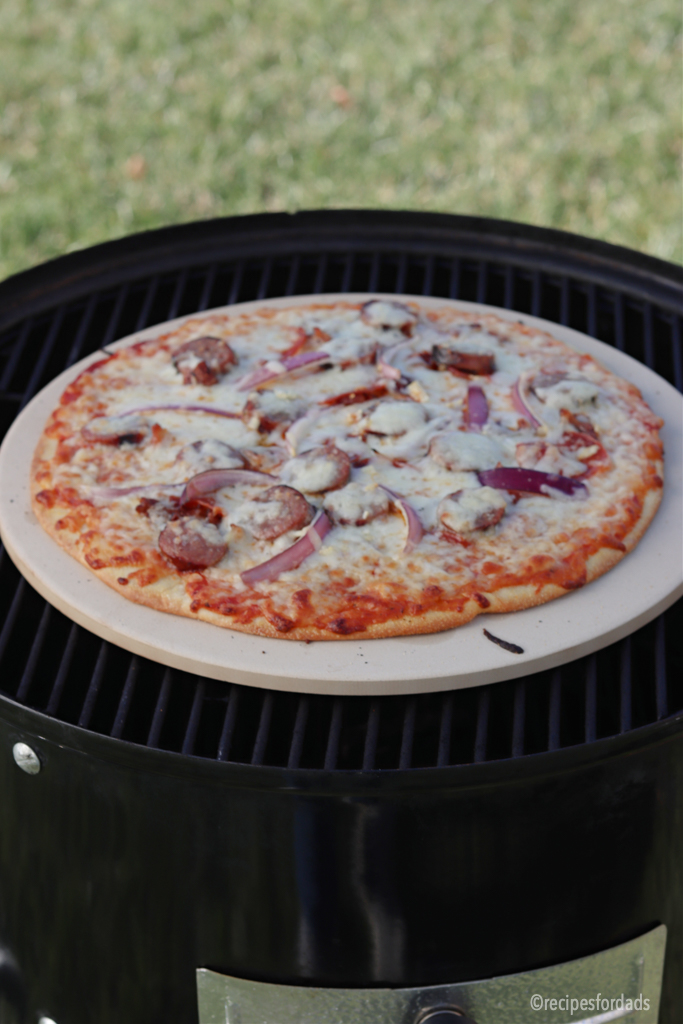 smoking pizza on weber smoker