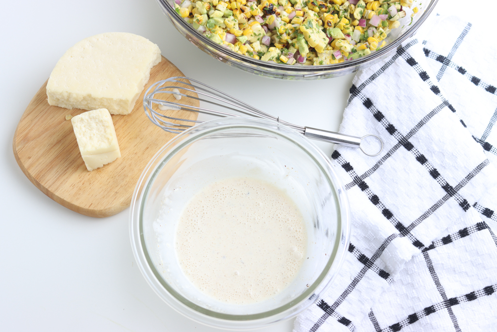 whisk the ingredients in bowl